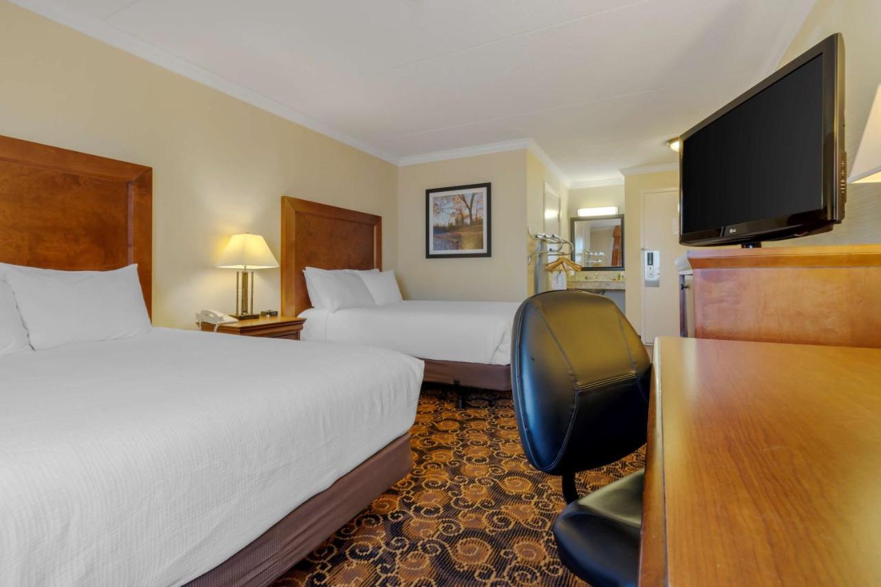 Best Western Plus Dryden Hotel And Conference Centre Экстерьер фото