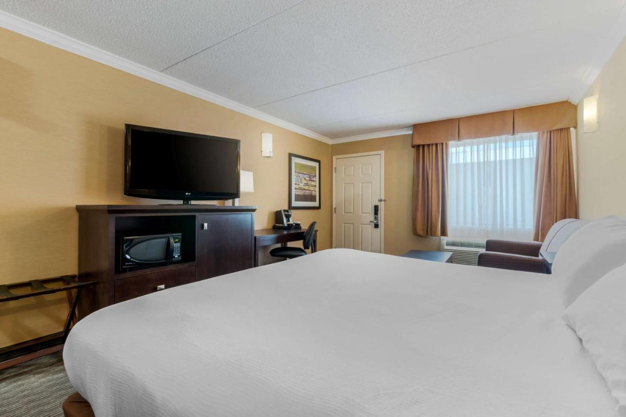 Best Western Plus Dryden Hotel And Conference Centre Экстерьер фото